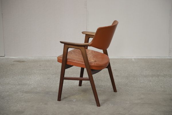 Armstol i palisander, Erik Kirkegaard model 43, Høng Stolefabrik