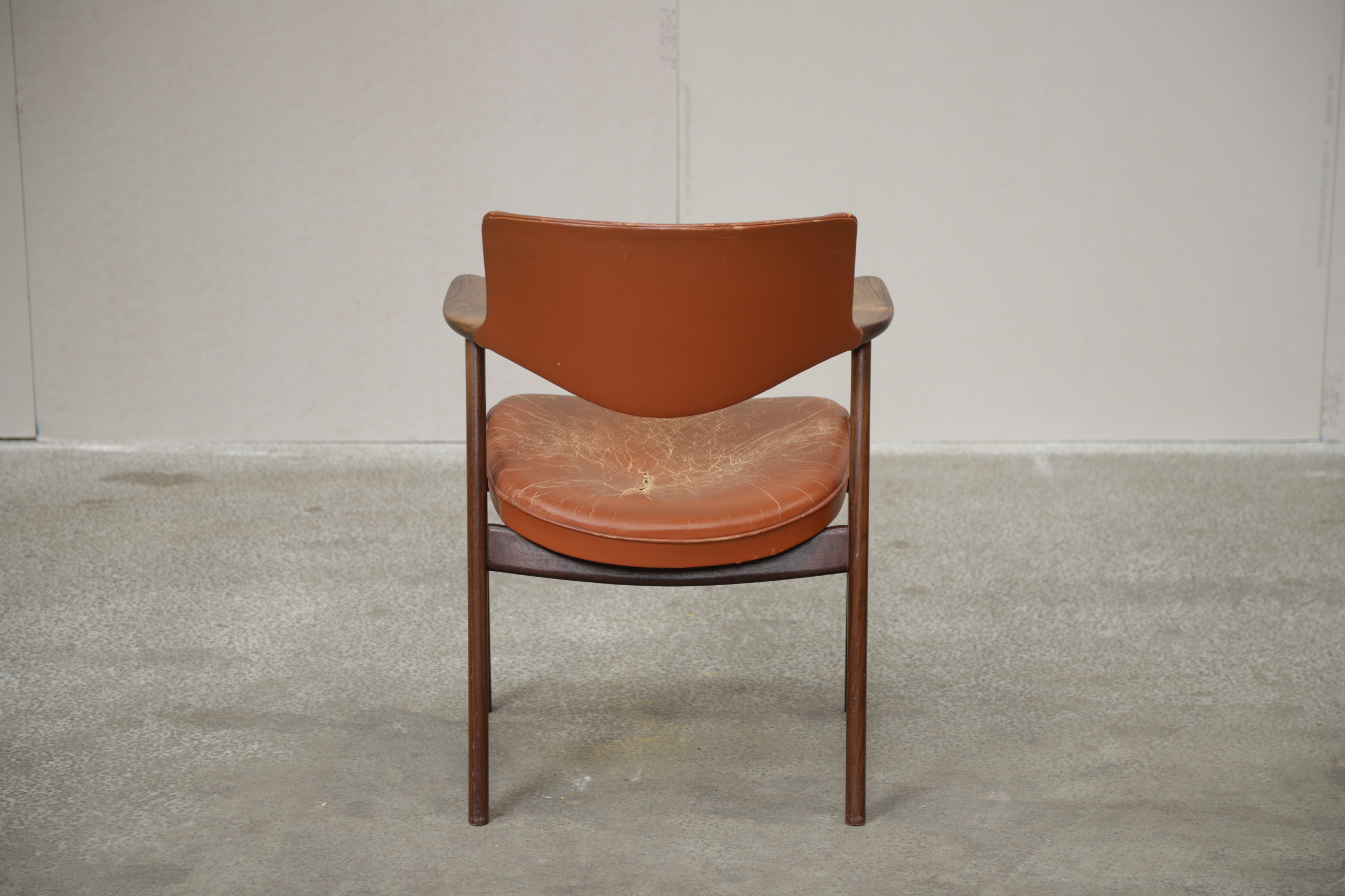Armstol i palisander, Erik Kirkegaard model 43, Høng Stolefabrik - Image 4