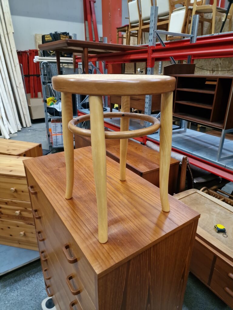 Hjørne-sminkebord, teak