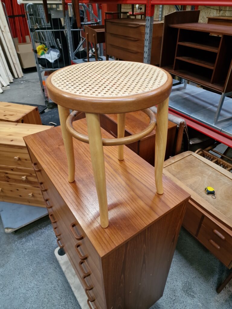 Hjørne-sminkebord, teak