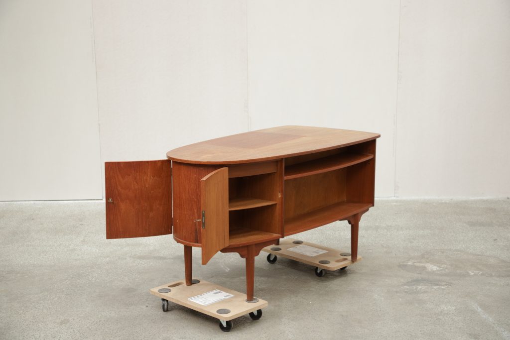 Nyreformet skrivebord, teak
