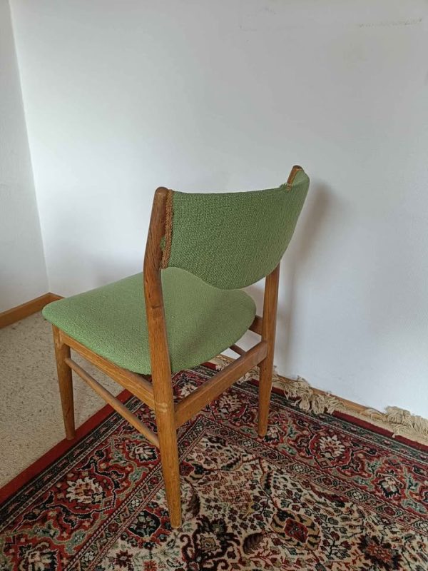 Fire spisestole med grøn polstring, til ombetrækning - Image 2