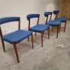 Fire spisestole af massiv palisander med blå polstring