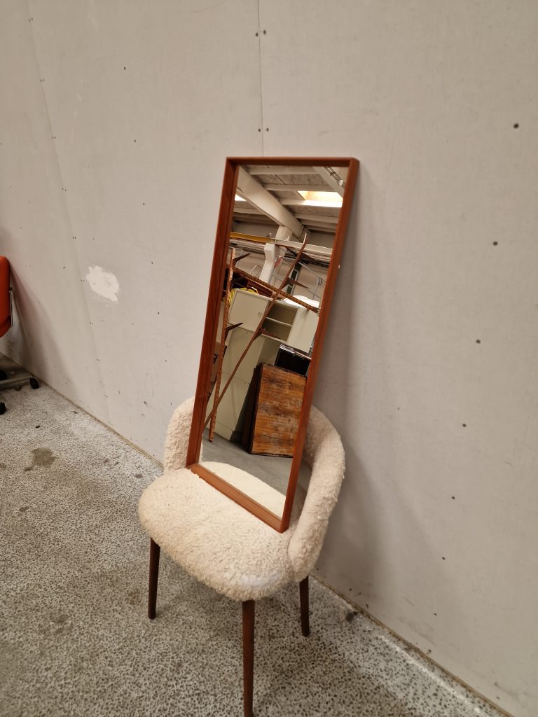 Spejl over entrekommode, teak