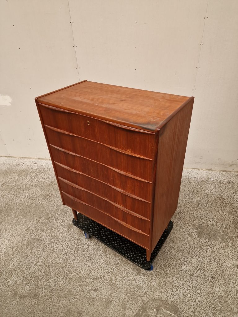 Kommode med seks skuffer, teak