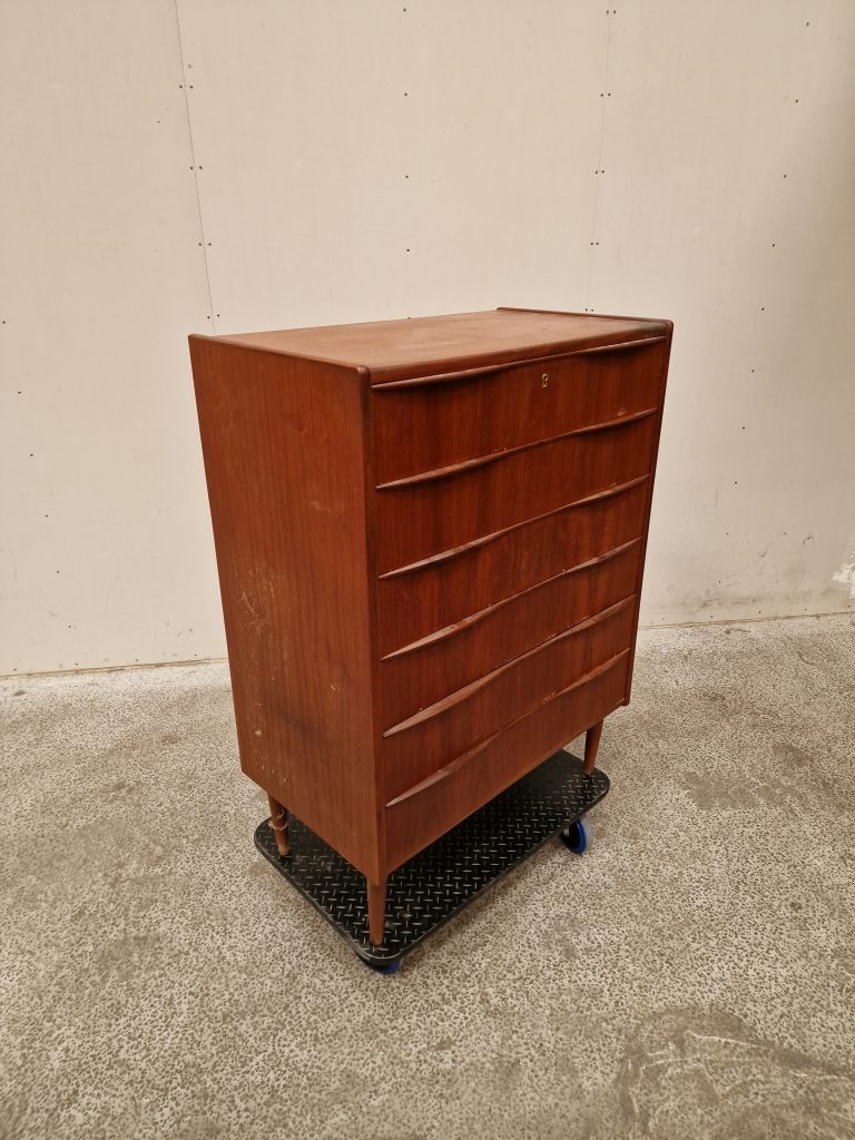 Kommode med seks skuffer, teak