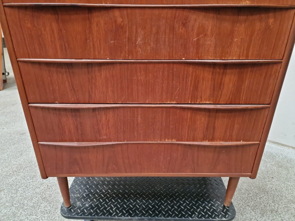 Kommode med seks skuffer, teak