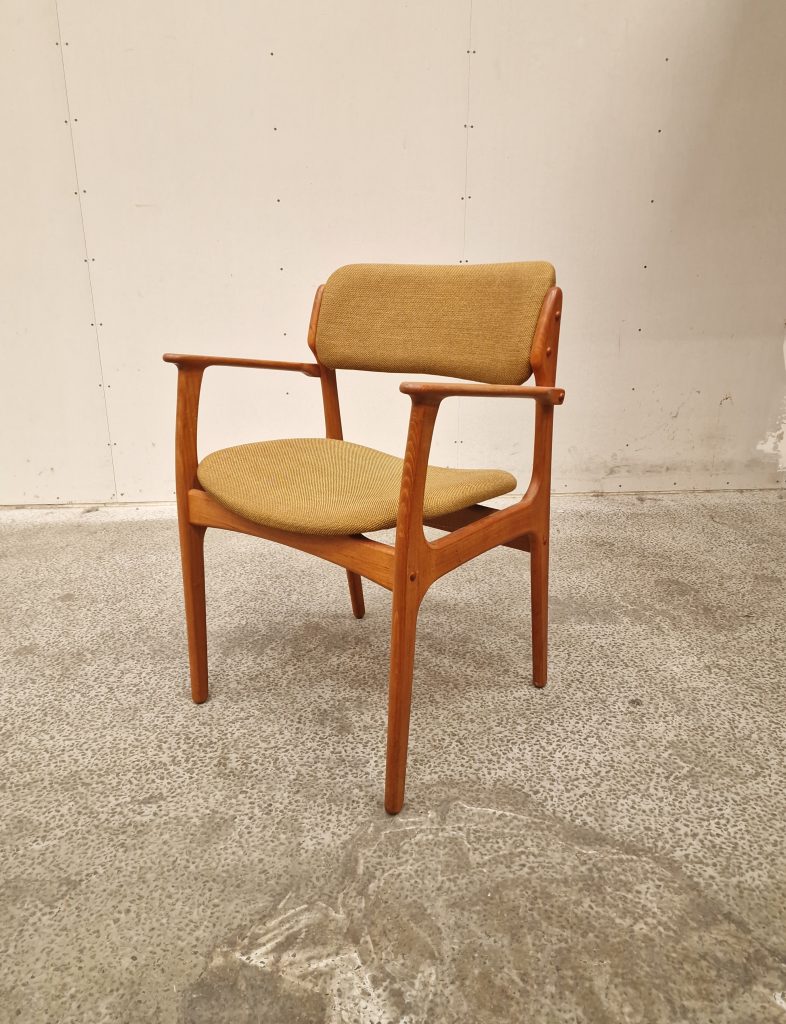 Armstol, Erik Buch model OD-50, teak