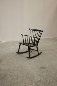 Gyngestol af Th. Harlev for Farstrup Møbelfabrik, model 181