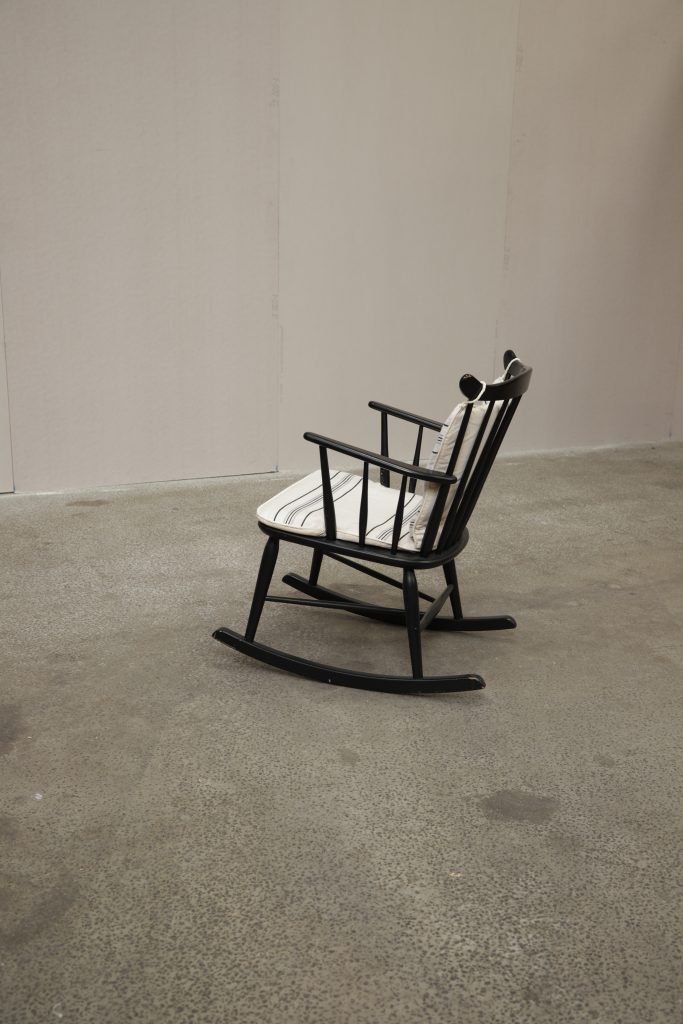 Gyngestol af Th. Harlev for Farstrup Møbelfabrik, model 181