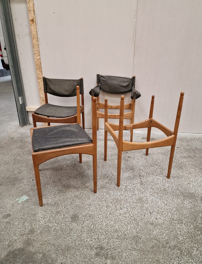 Fire spisestole, egetræ, Kristian Vedel model Modus