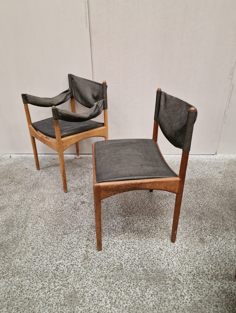 Fire spisestole, egetræ, Kristian Vedel model Modus