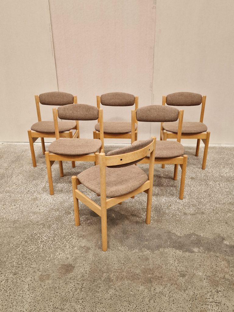 6 spisestole i massiv egetræ, Jørgen Bækmark FDB, model J85