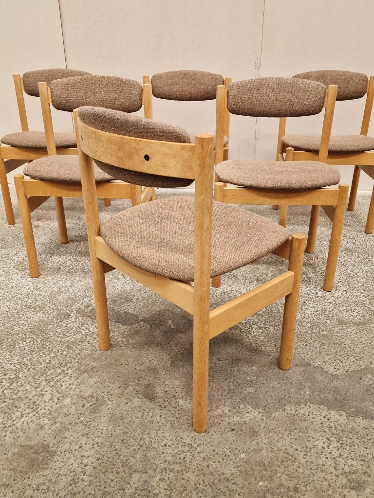 6 spisestole i massiv egetræ, Jørgen Bækmark FDB, model J85