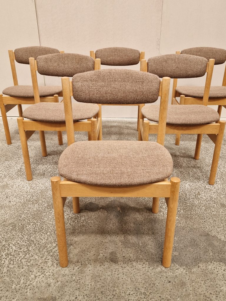 6 spisestole i massiv egetræ, Jørgen Bækmark FDB, model J85