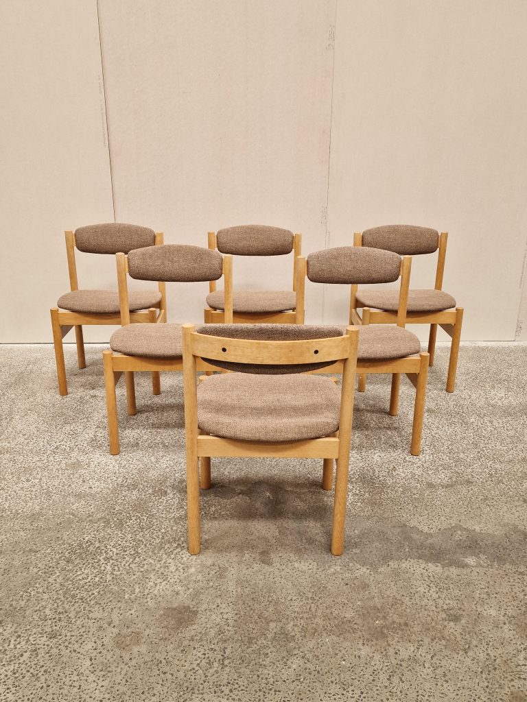 6 spisestole i massiv egetræ, Jørgen Bækmark FDB, model J85