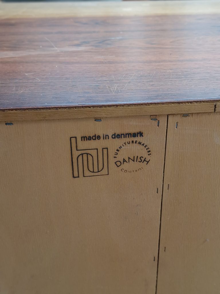 Skænk, palisander, Hundevad