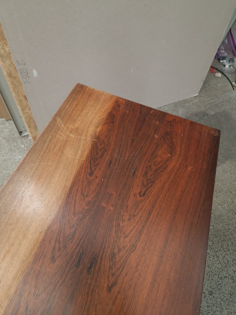 Skænk, palisander, Hundevad