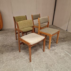 Fire spisestole, massiv egetræ - Image 6