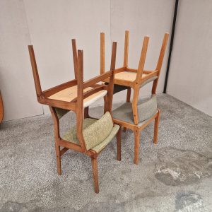 Fire spisestole, massiv egetræ - Image 4