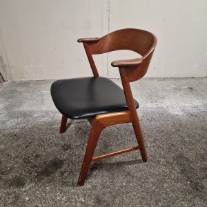 Én spisestol, teak, Kai Kristiansen model 32