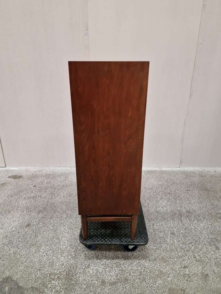 Kommode, seks skuffer, på stel, egetræ