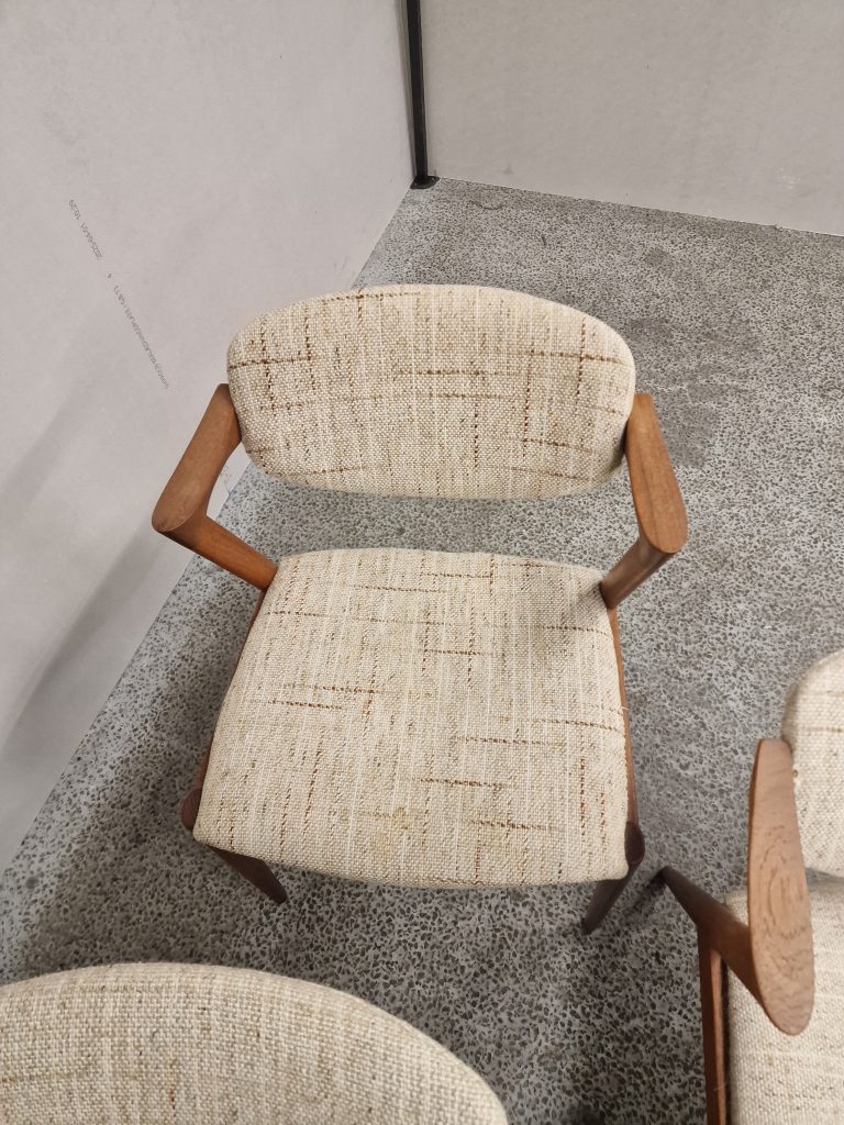Seks spisestole, Kai Kristiansen model 42,teak, til ompolstring