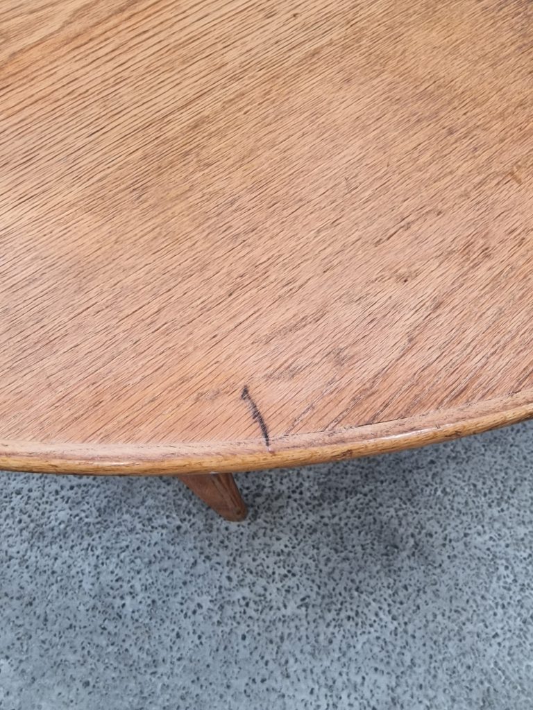 Rundt spisebord med to tillægsplader, finéret egetræ, CJ Rosengaarden