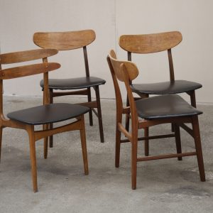 Fire spisestole i teak