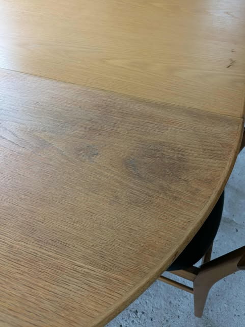 Rundt spisebord med to tillægsplader, finéret egetræ, CJ Rosengaarden