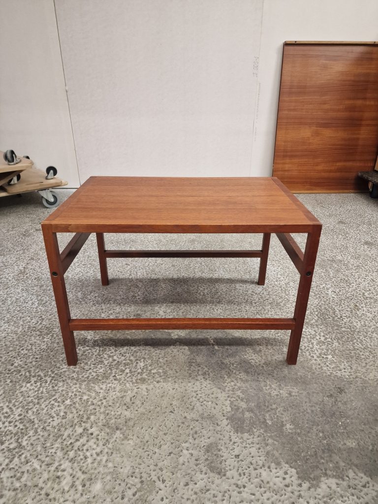 Sofabord, kantet, teak