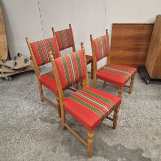 Fire spisestole, massiv egetræ, Kjærnulf