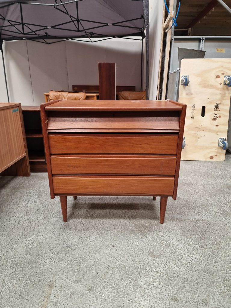 Sminkebord med spejl og klaplåge, teak