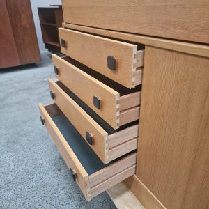 Skænk med skydelåger, skab og skuffer, fineret egetræ - Image 4