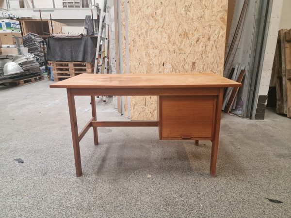 Skrivebord med jalousilåge, teak