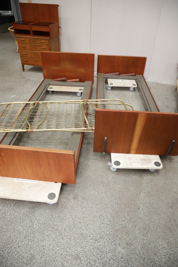 Sengerammer, teak, Wegner/Getama