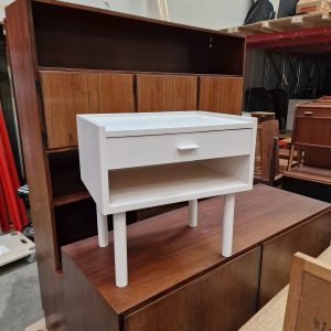 Sengebord, hvidmalet, Wegner/Illums Bolighus