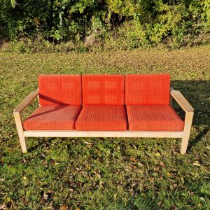 Trepersoners sofa, massiv egetræ, "Komfort"