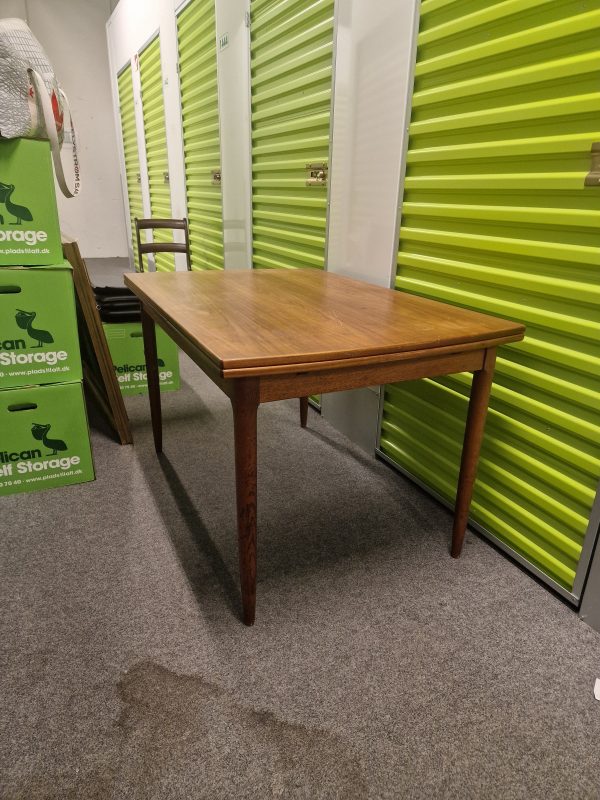 Spisebord i teak med hollandsk udtræk