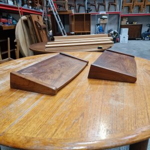 Sæt væghængte natborde i palisander - Image 2