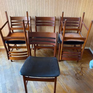 Seks spisestole i teak