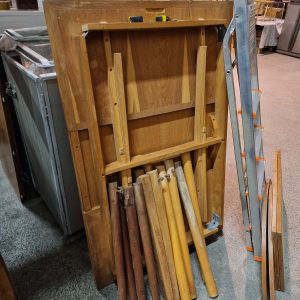 Spisebord i egetræ med hollandsk udtræk