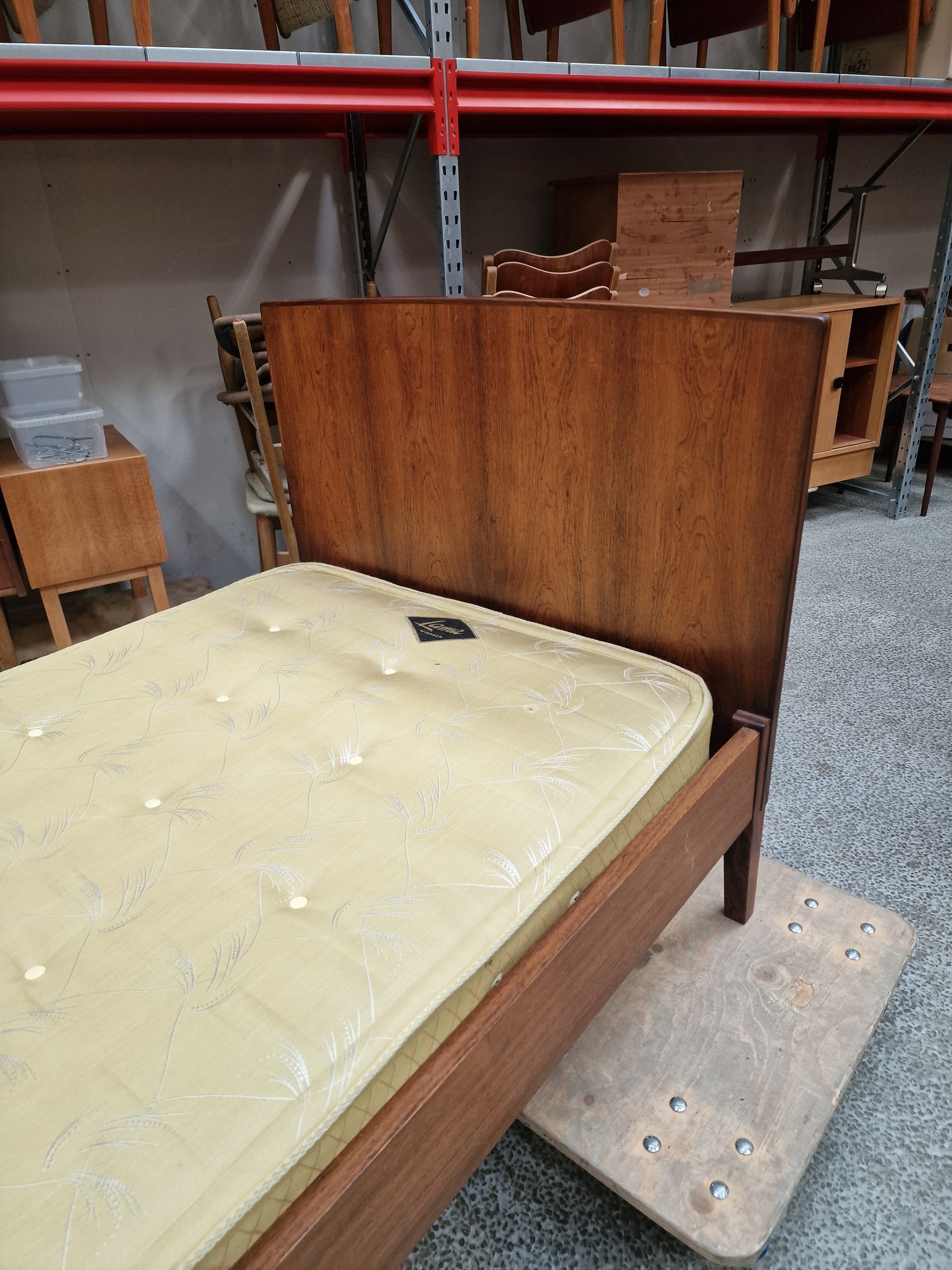To senge i palisander med madrasser - Image 11