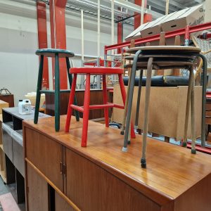 Skamler og taburetter - Image 1