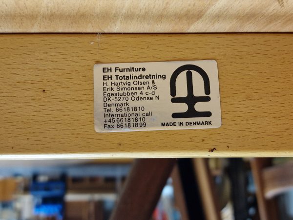 Fem konferencestole, bøgetræ