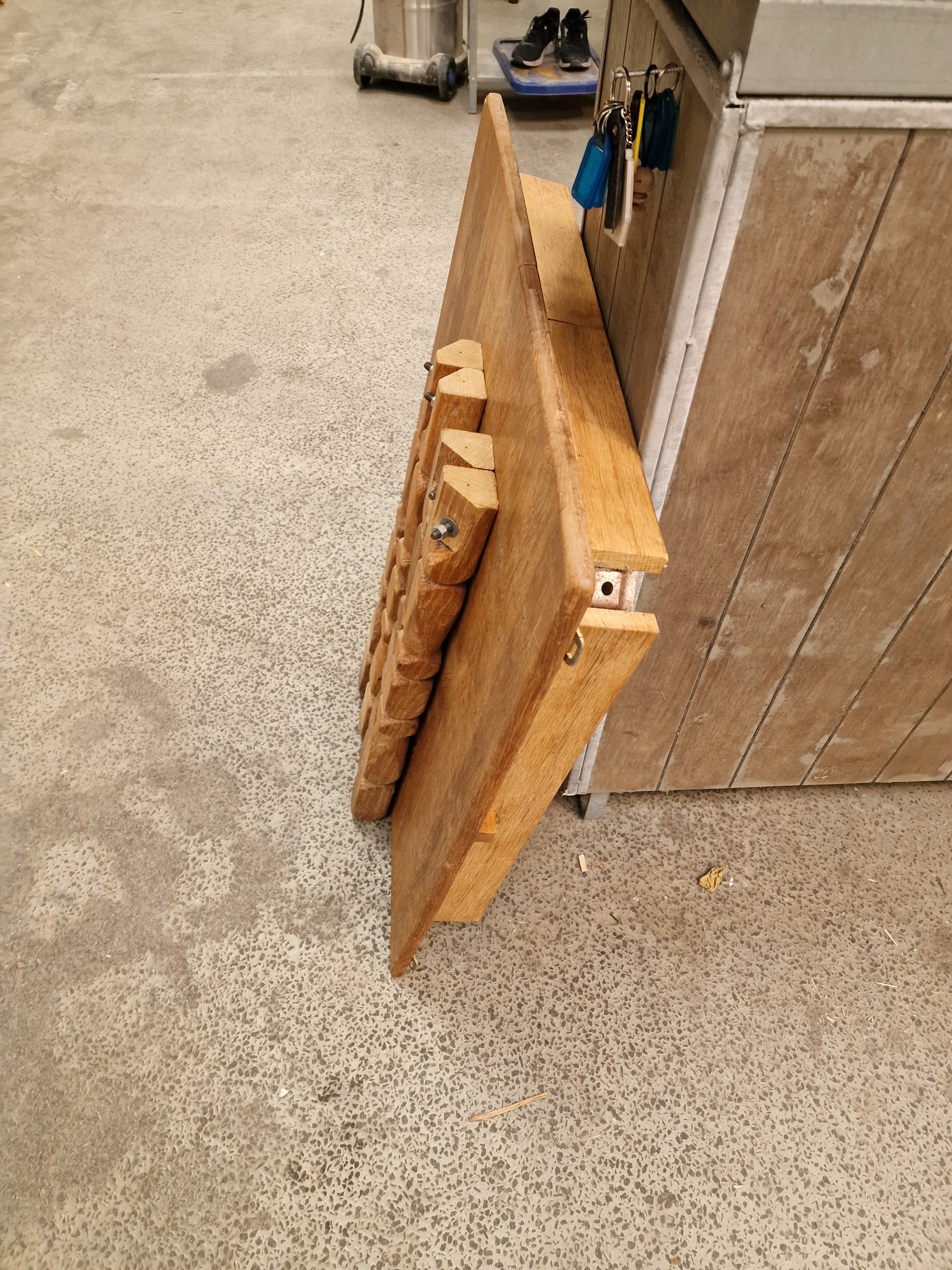 Kvadratisk spisebord i massiv egetræ - Image 2