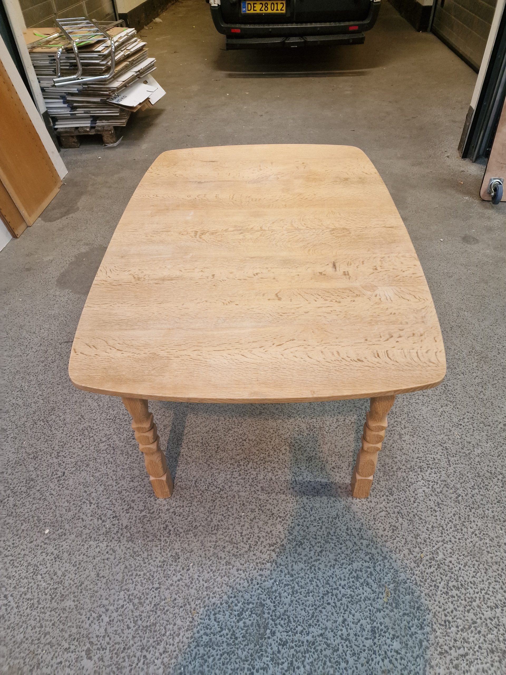 Ovalt spisebord i massiv egetræ med to tillægsplader - Image 5