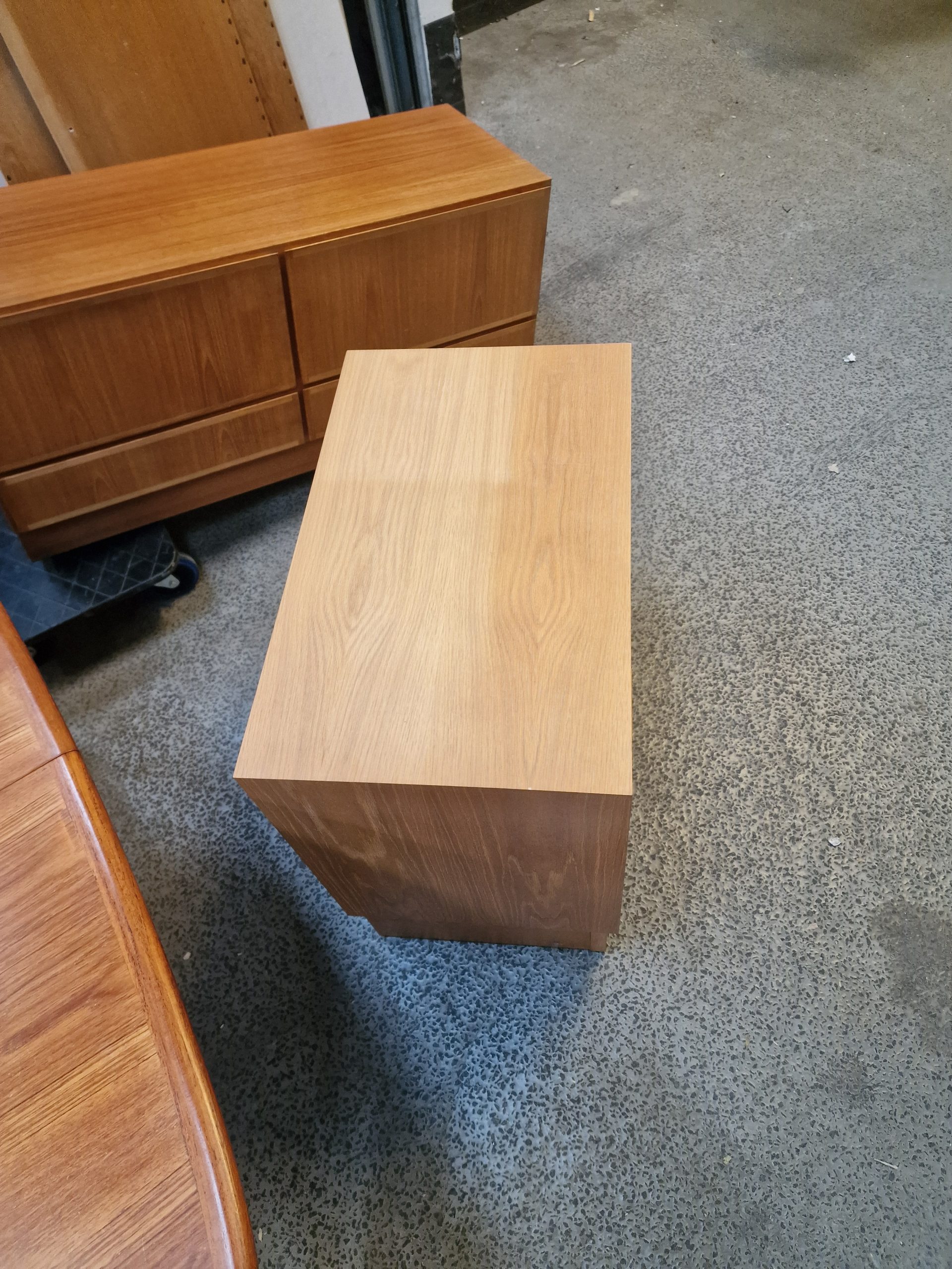 Lille kommode i egetræ, Hundevad - Image 5