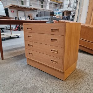 Lille kommode i egetræ, Hundevad - Image 4