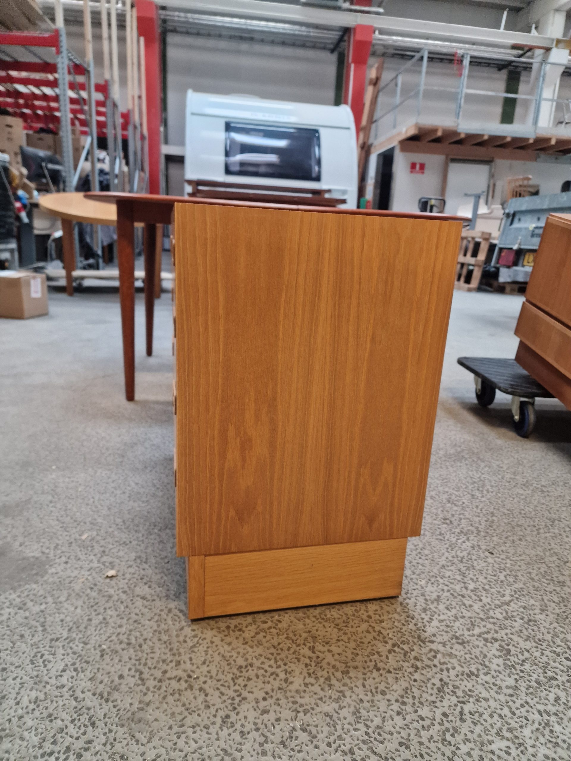 Lille kommode i egetræ, Hundevad - Image 3